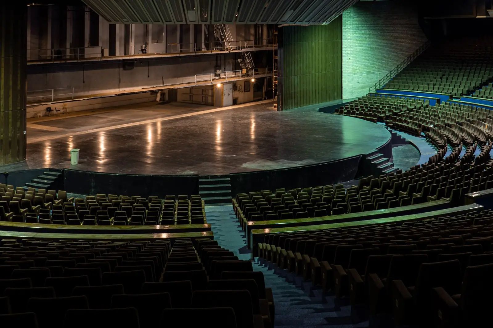Entertainment venue at Senovar Grand Lodge
